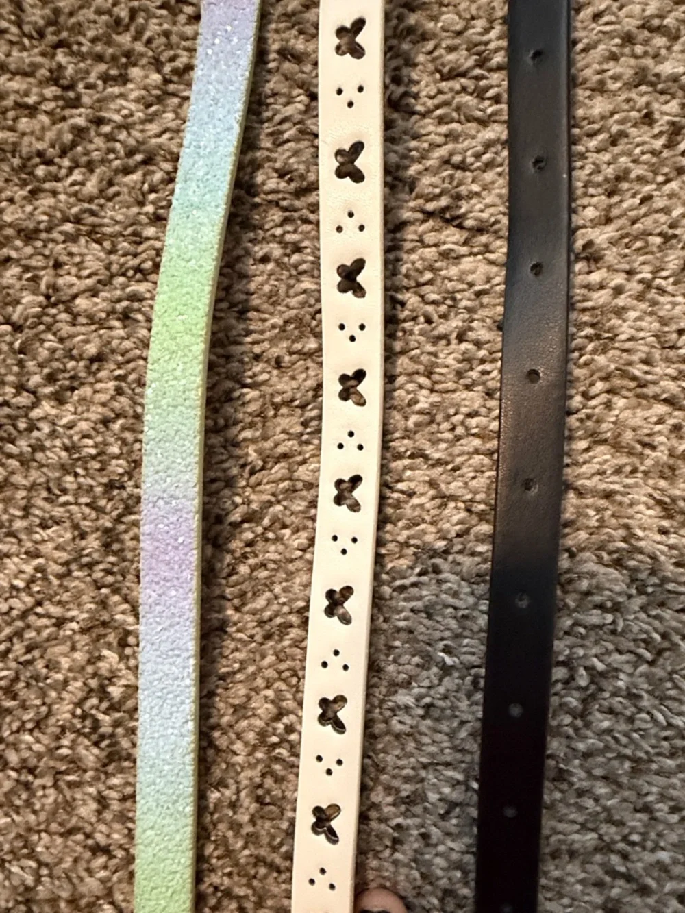Cat & Jack Girls 3-Pack Skinny Belts in Mint, White with Stars, and Black